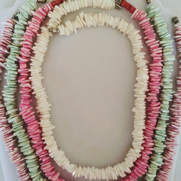 Vintage Puka Shell 4 Neclace - Picture 4 of 7